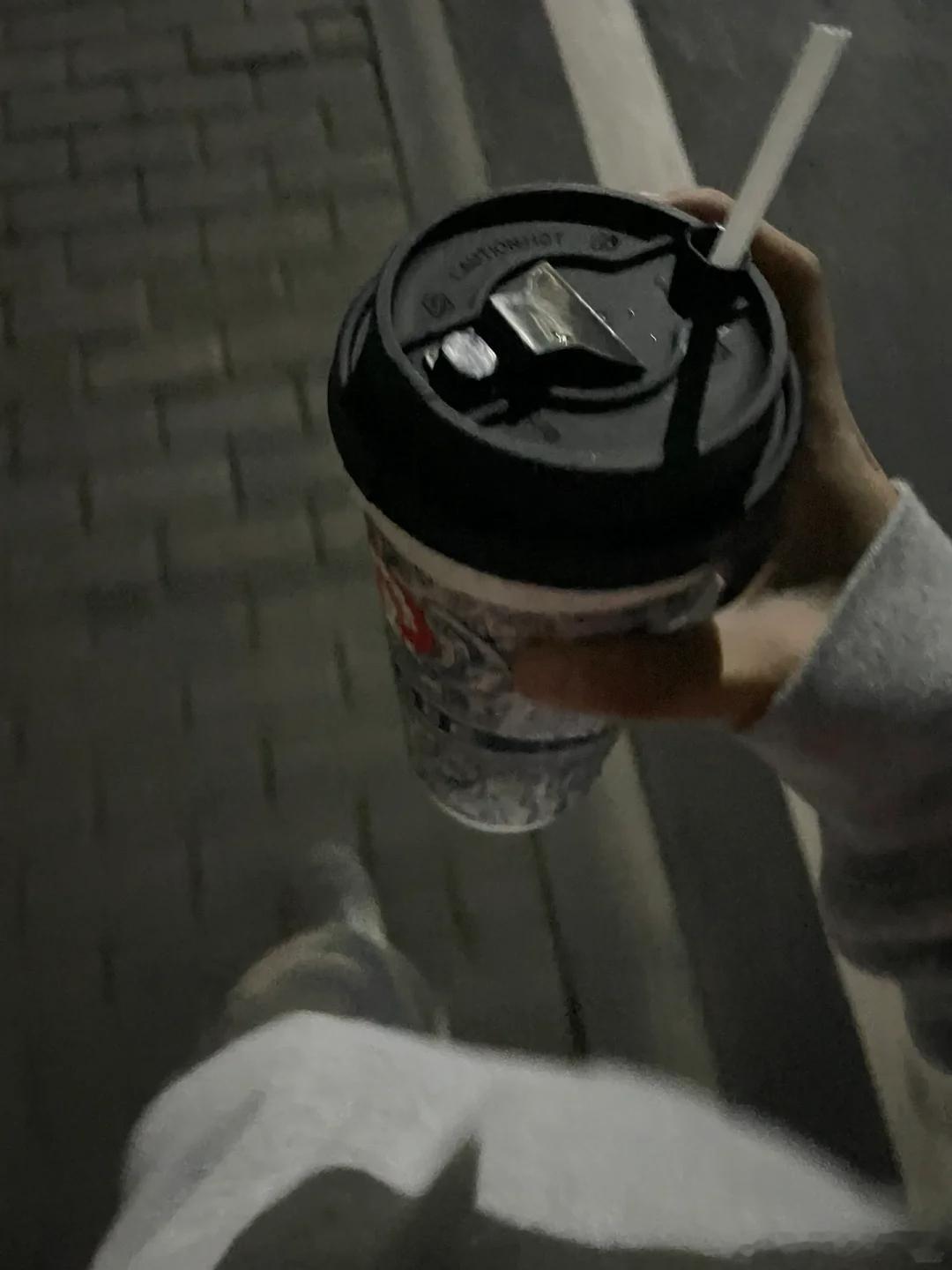 奖励自己一杯霸王茶姬~[毕业快乐]#生活##奶茶##日常# ​​​