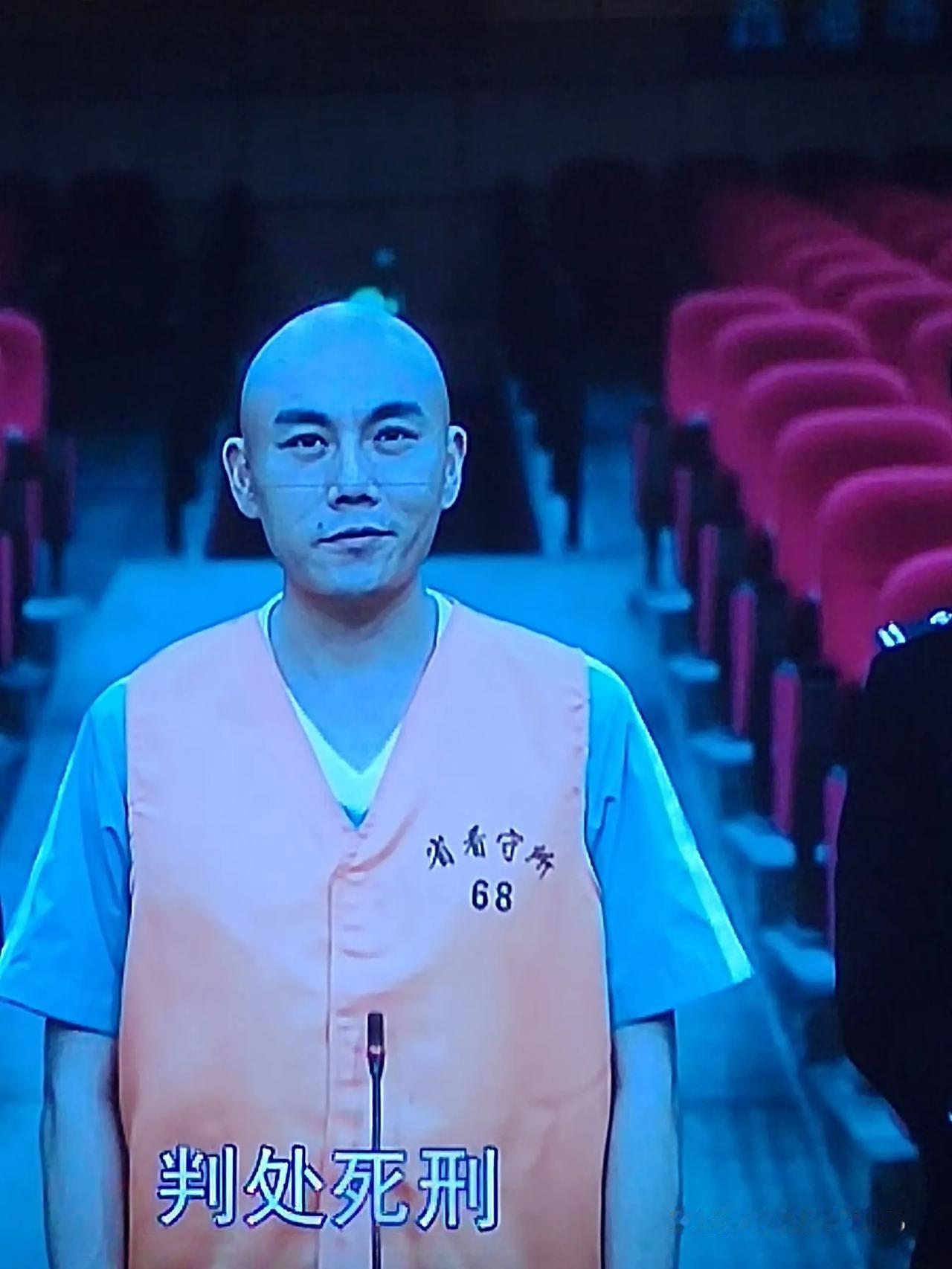 《扫毒风暴》今晚大结局了。坏人们得到了应有的报应，而林强峰也牺牲了。

当电视屏