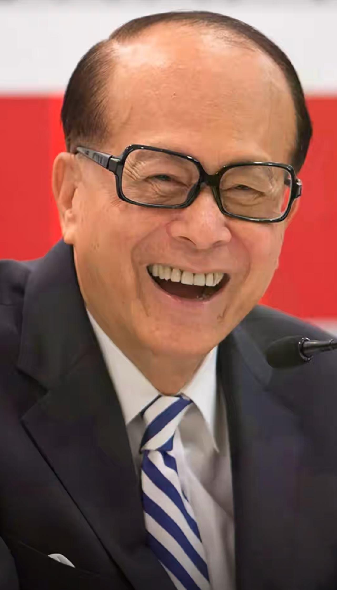 霍启刚与郭晶晶夫妇的捐款，我并不意外。毕竟他们身为香港知名富豪，帮扶家乡民众本就