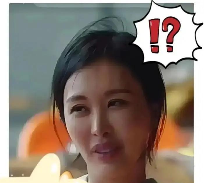 72岁的王石，还在爬梯子，只不过这次是资本的梯子。
他和43岁的田朴珺删光了合影