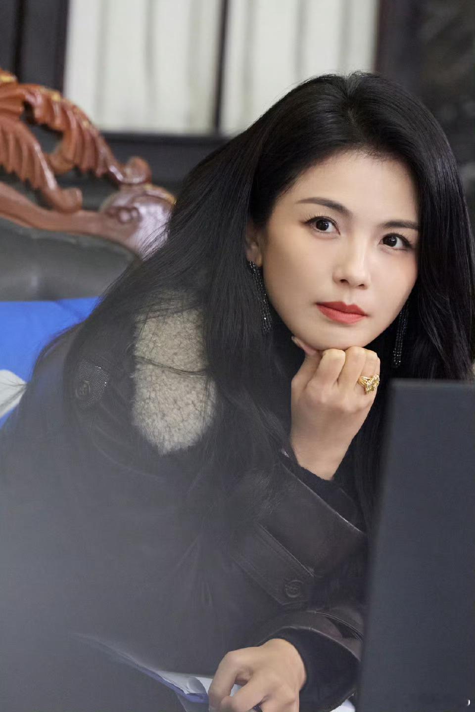 刘涛一步一步贴近你的心刘涛心愿便利贴适配度 真的被刘涛笑到，没想到优雅挂的姐姐踢