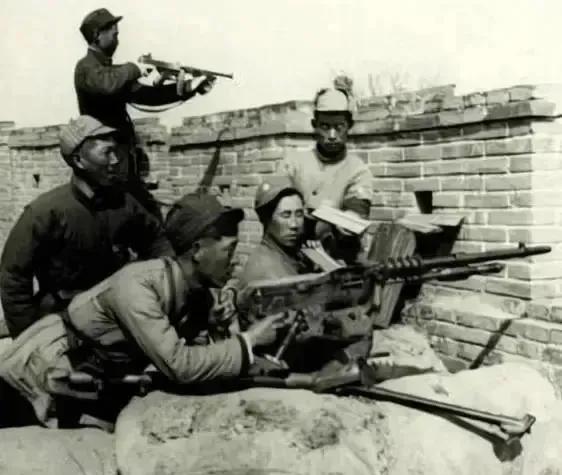 1939年，八路军115师第5支队子弹打光，被1200多名日军包围，生死存亡之际