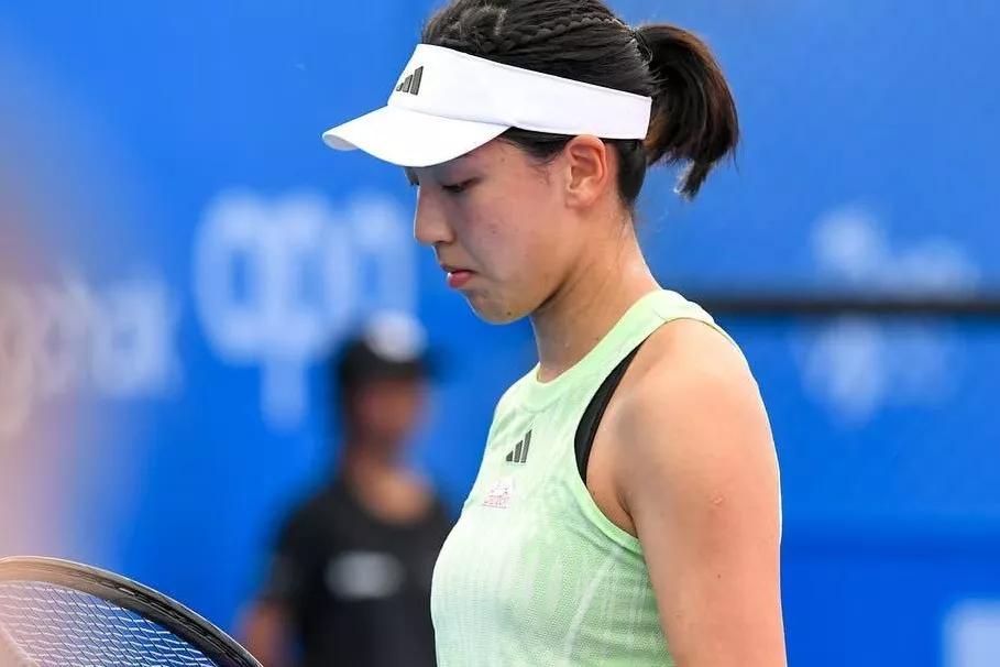 #WTA250华欣站# 围剿失利！中国金花王欣瑜0-2不敌施耐德，连续两年无缘决