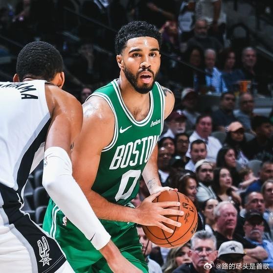 《拿3.14亿超级顶薪，王者归来反倒拖后腿！心急吃不了热豆腐》本赛季NBA进入收