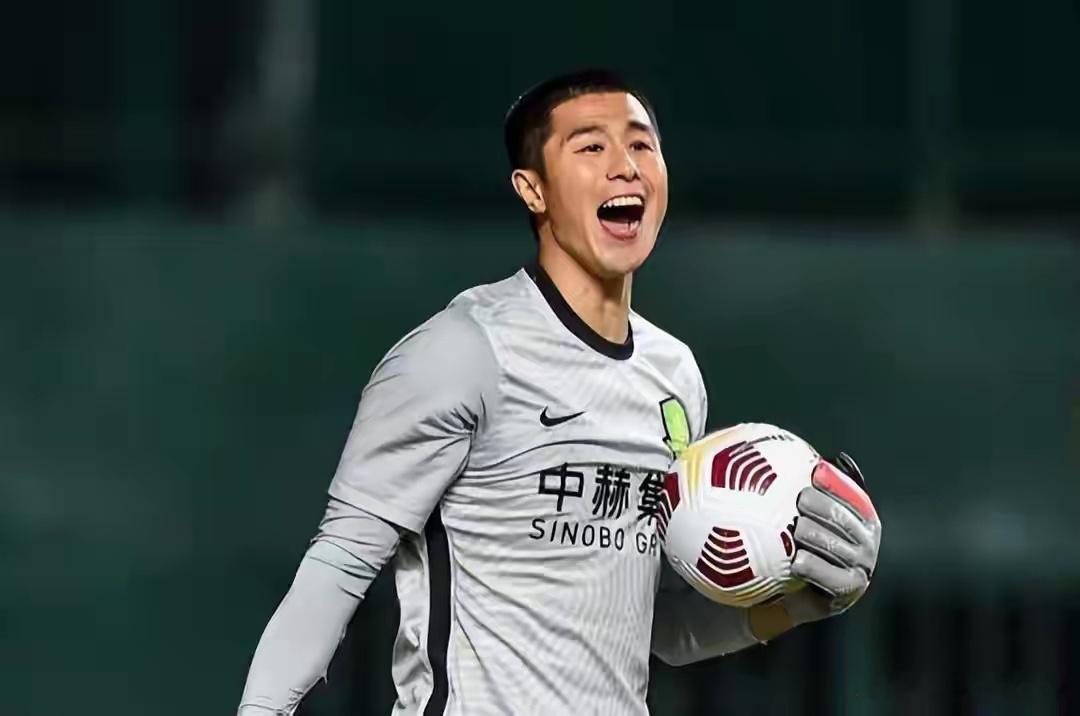 周二英超三场巅峰对决来袭！熬夜必看⚽️010  英超  03:30  主任参考：