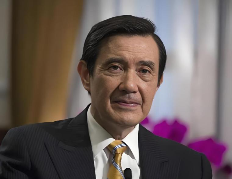 马英九现在估计肠子都悔青了！他后悔的不是多次访问大陆受到高规格接待，也不是公开主