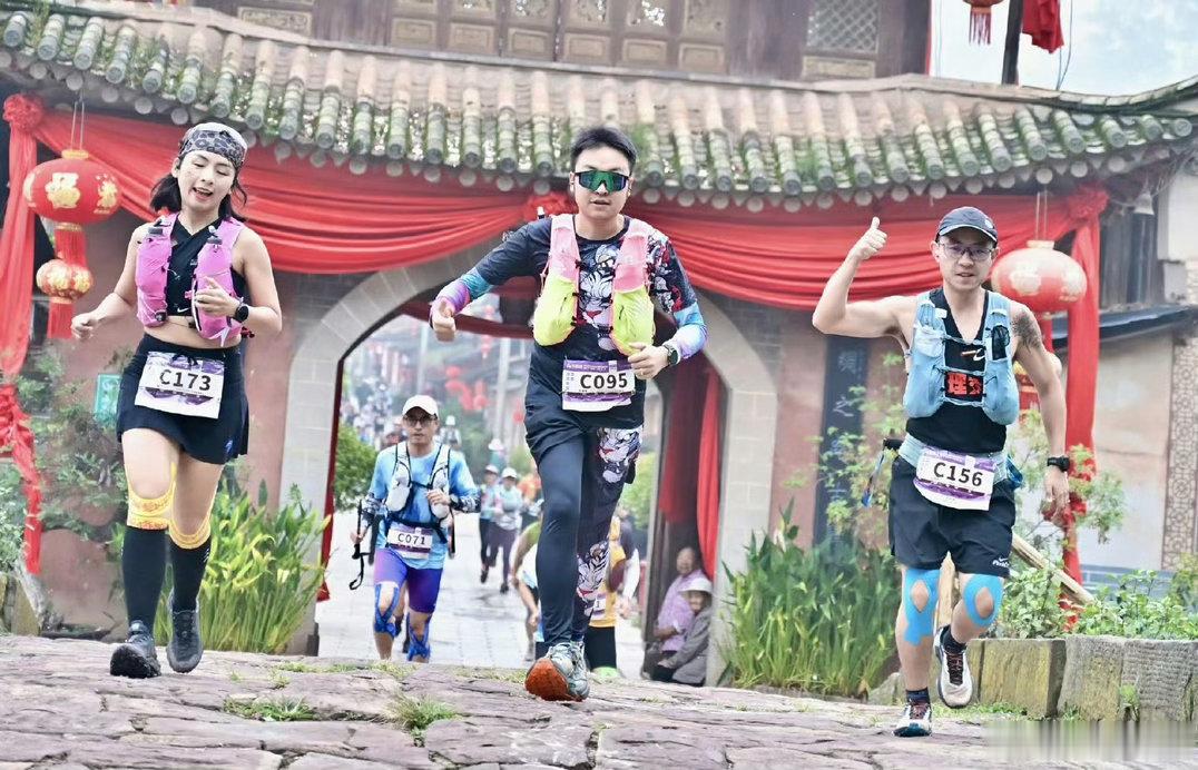 云南茶马1000里赛节联动2026云南茶马1000里越野赛安宁100如火如荼，踏