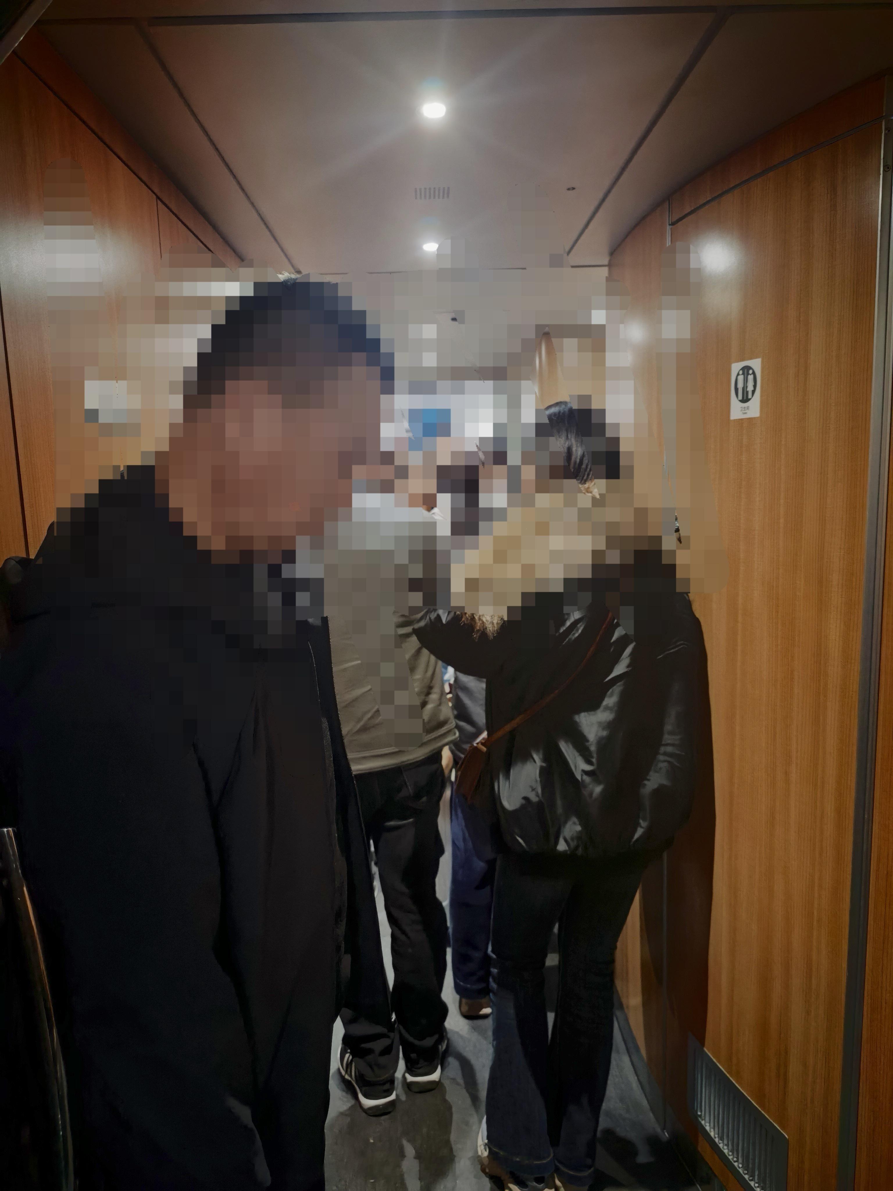 以后再也不买站票了站的腿疼 