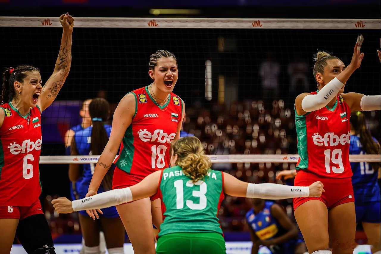 国际排坛动态2026世界女排联赛保加利亚3-0（25-19/25-19/25-1