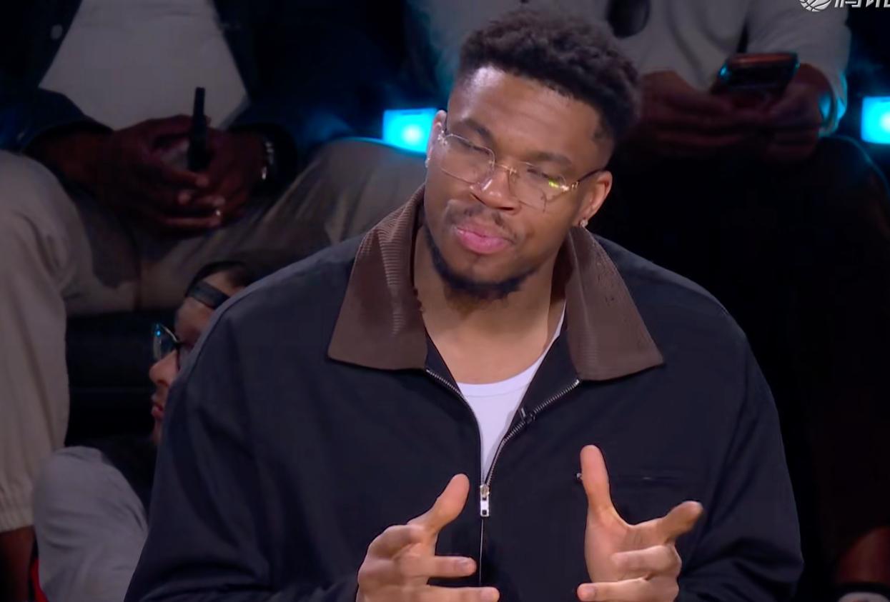 字母哥的表情说明了一切扣篮大赛