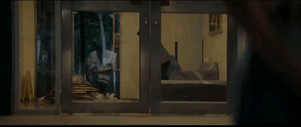 《半熟男女》韩苏走了，翟一芃也如愿的重新把何知南追到手了。现在横在他和何知南之间
