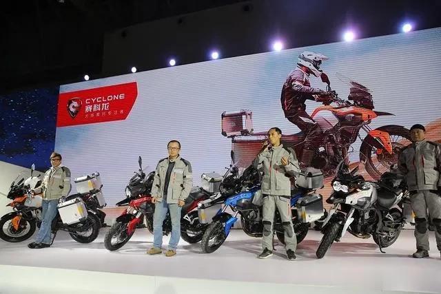 #2023中国摩博会#
#上懂车帝看摩博会# 
摩博会中宗申赛科龙发布的重磅车型