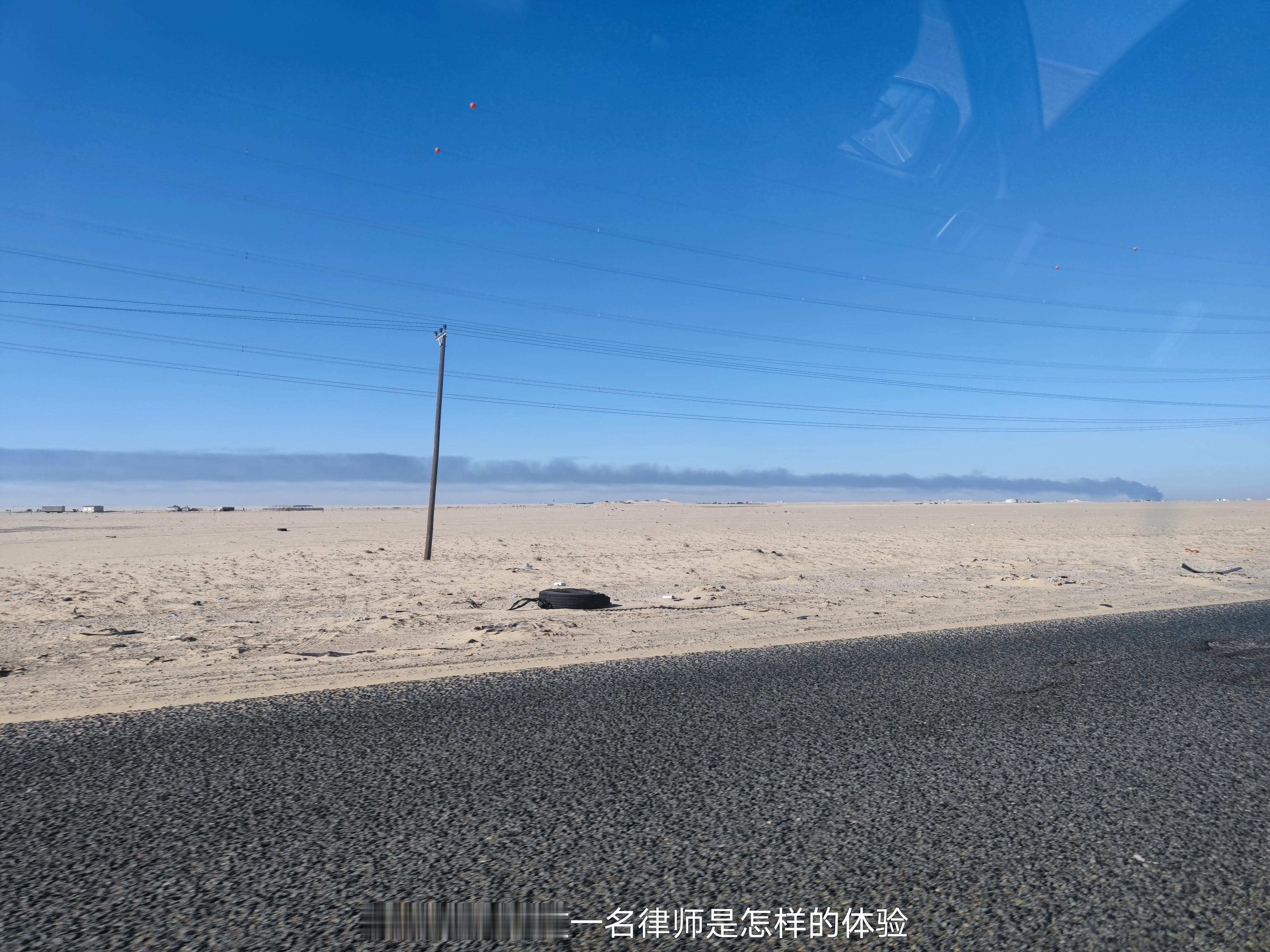 今日份咨询：用人单位与劳动者签订《劳动合同》，建立标准劳动关系。后在劳动合同约定