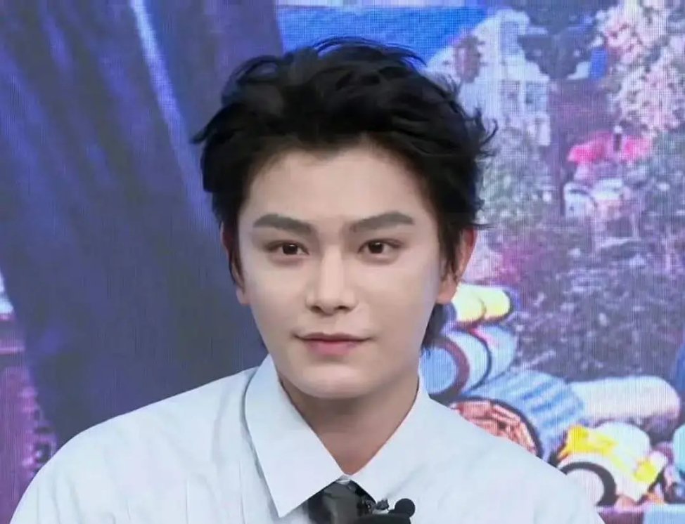 丁禹兮发福这么严重的吗？ ​​​