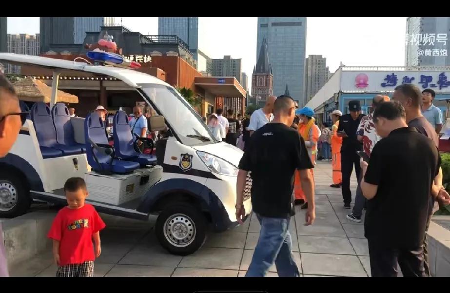 我完全支持孩子母亲的做法，孩子能有什么错，如果有错，那肯定就是对方的。

事发大
