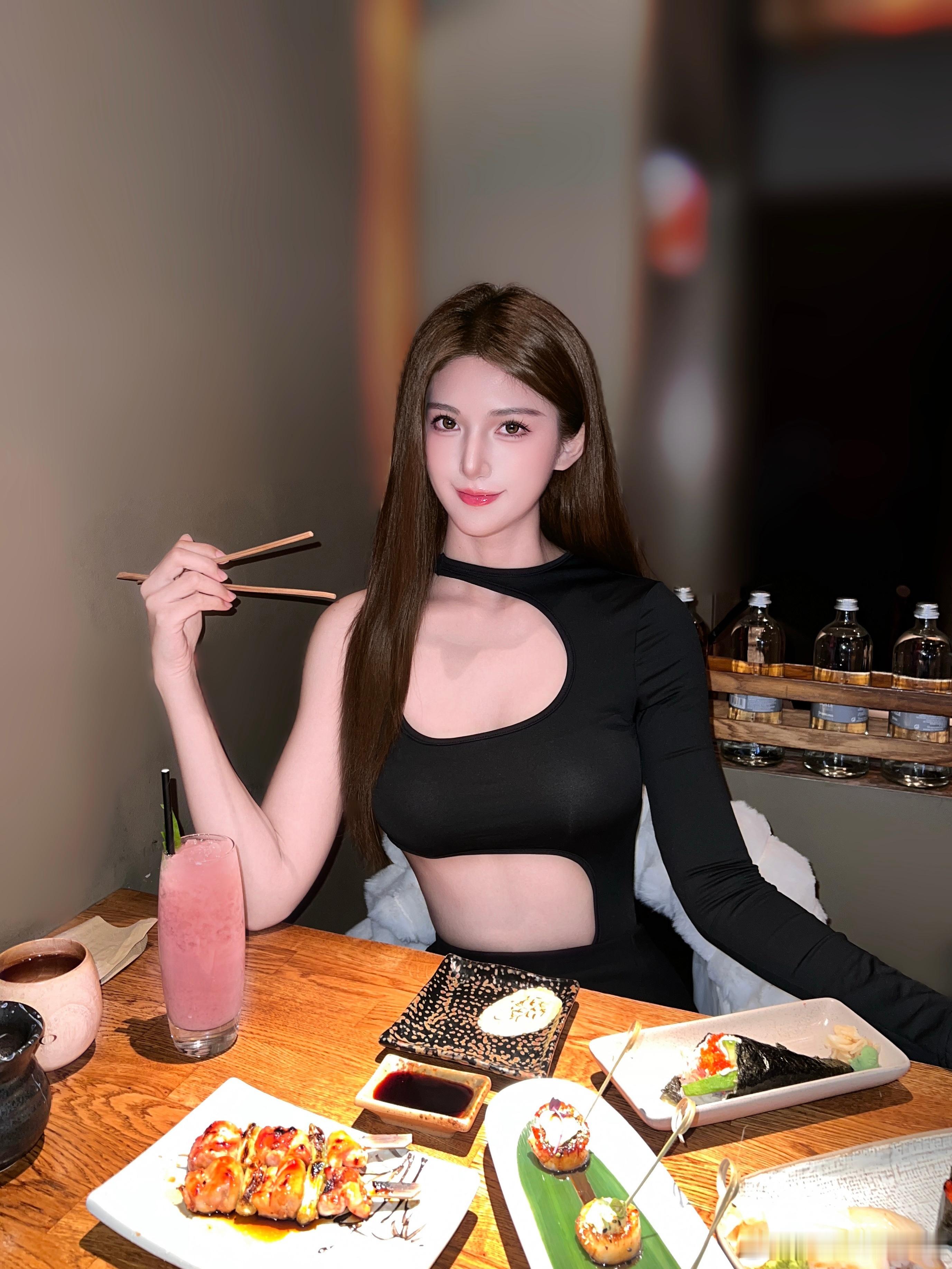 🍤•͈ᴗ•͈爱吃的女孩运气不会差，因为食来运转  ​​​