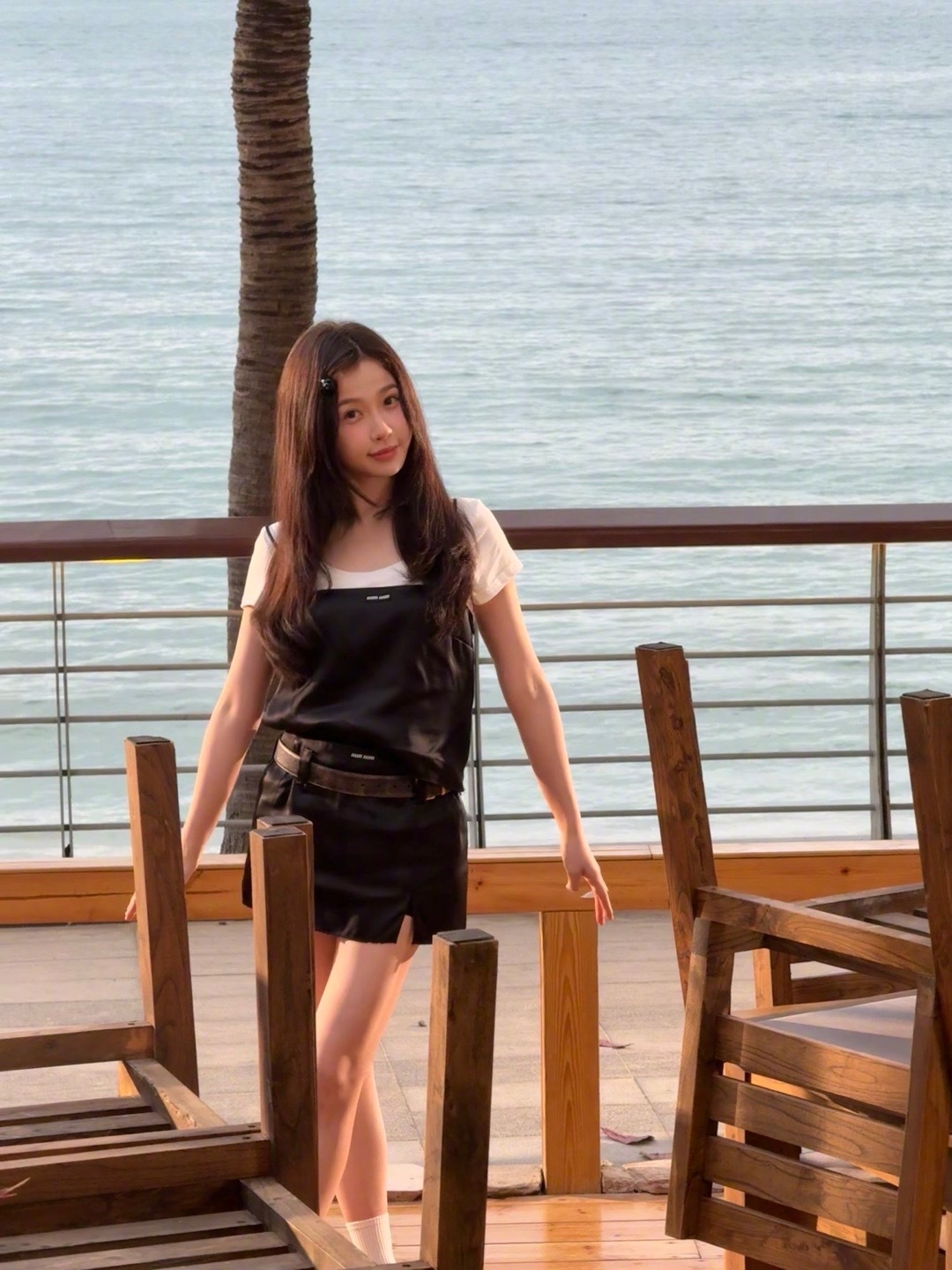 网传虞书欣邓为主演神仙肉虞书欣  在复制粘贴的时代，你是手写的诗