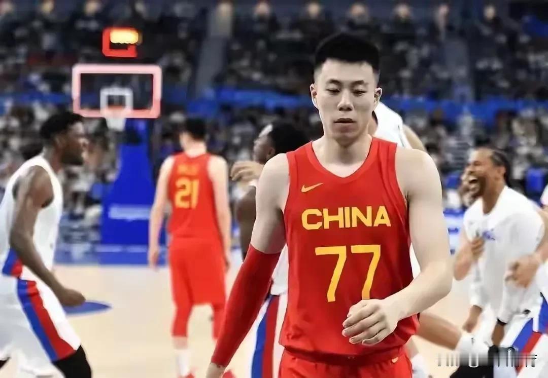 这次中国男篮残阵出征亚洲杯就拿了亚军，要是周琦、张镇麟和王哲林都在，说不定真有争