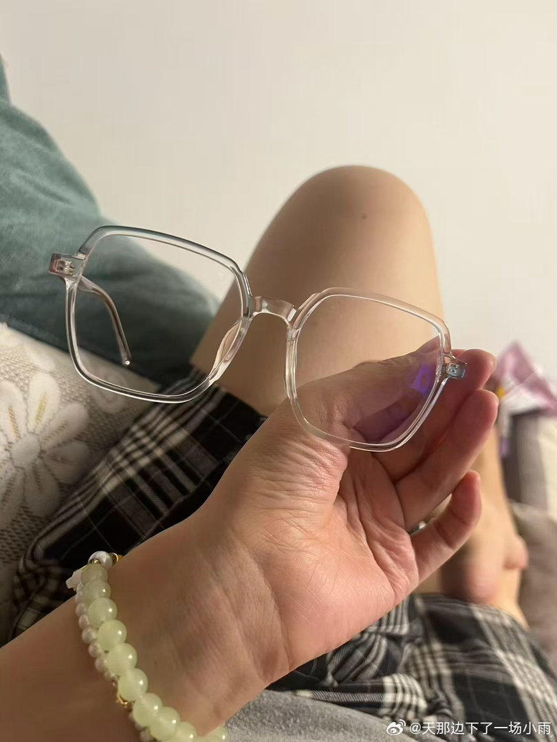 315调查眼镜到底有多暴利其实眼镜行业暴利早就不是新闻了但利润率高不等于赚钱不然