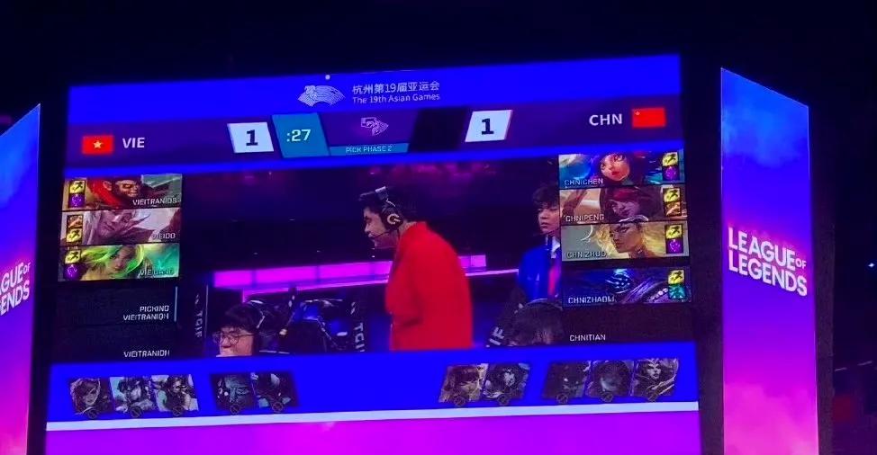 五ban打野，大家都知道xun很强但朱开就是不知道！
直到输给越南，朱开才真正发