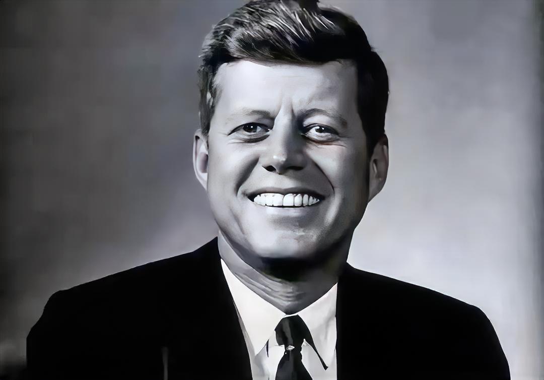 1962年前后，美国总统约翰·肯尼迪斩钉截铁地说，“只要我活着，中国就造不出原子