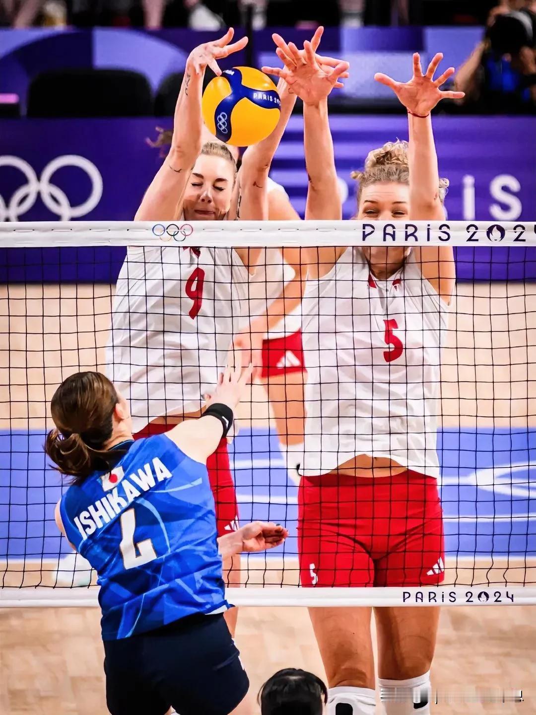 巴黎奥运会女排赛场最新🆕赛况，日本女排不敌波兰。
7月28日
B组(小组赛第一