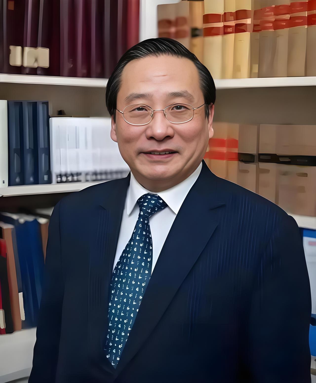高志凯虽然已经不再外交部工作将近20年，但依旧被誉为“为国为民的外交官”。

因