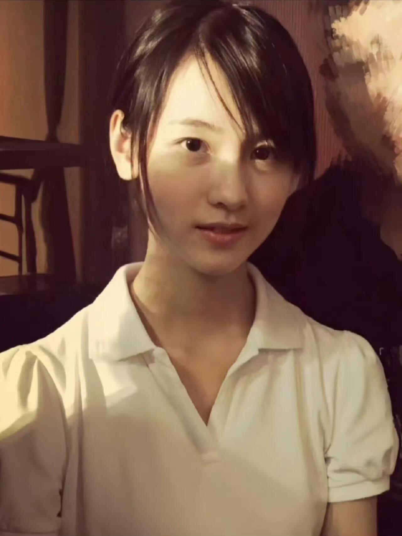 有些人注定会因为美貌爆火 没有那张证件照 也会有其他“证件照”出圈的陈都灵…. 