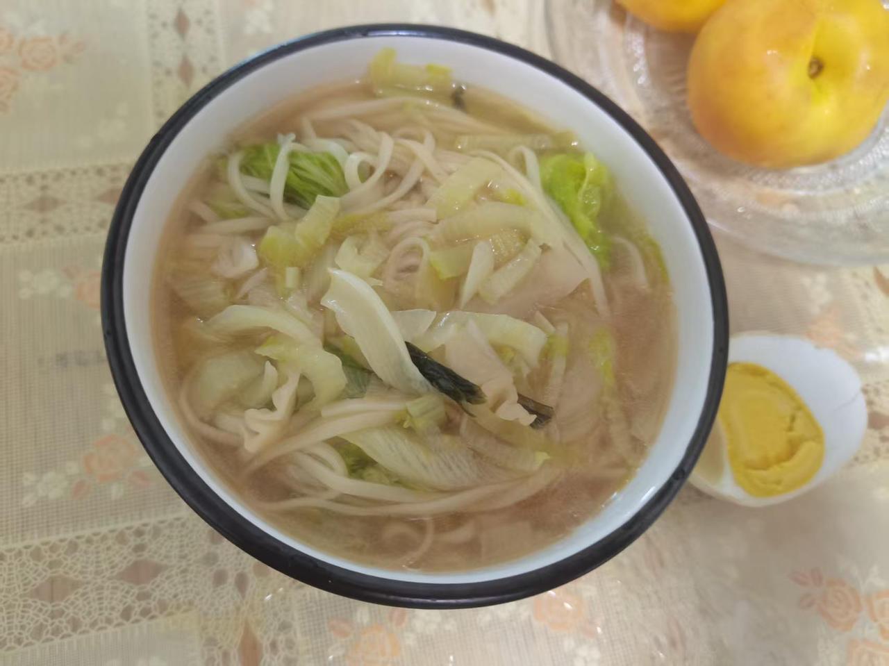 “儿媳妇儿啊，我给老大打电话，他没接。你说你们花了这么多钱，我感觉一点劲都没有，