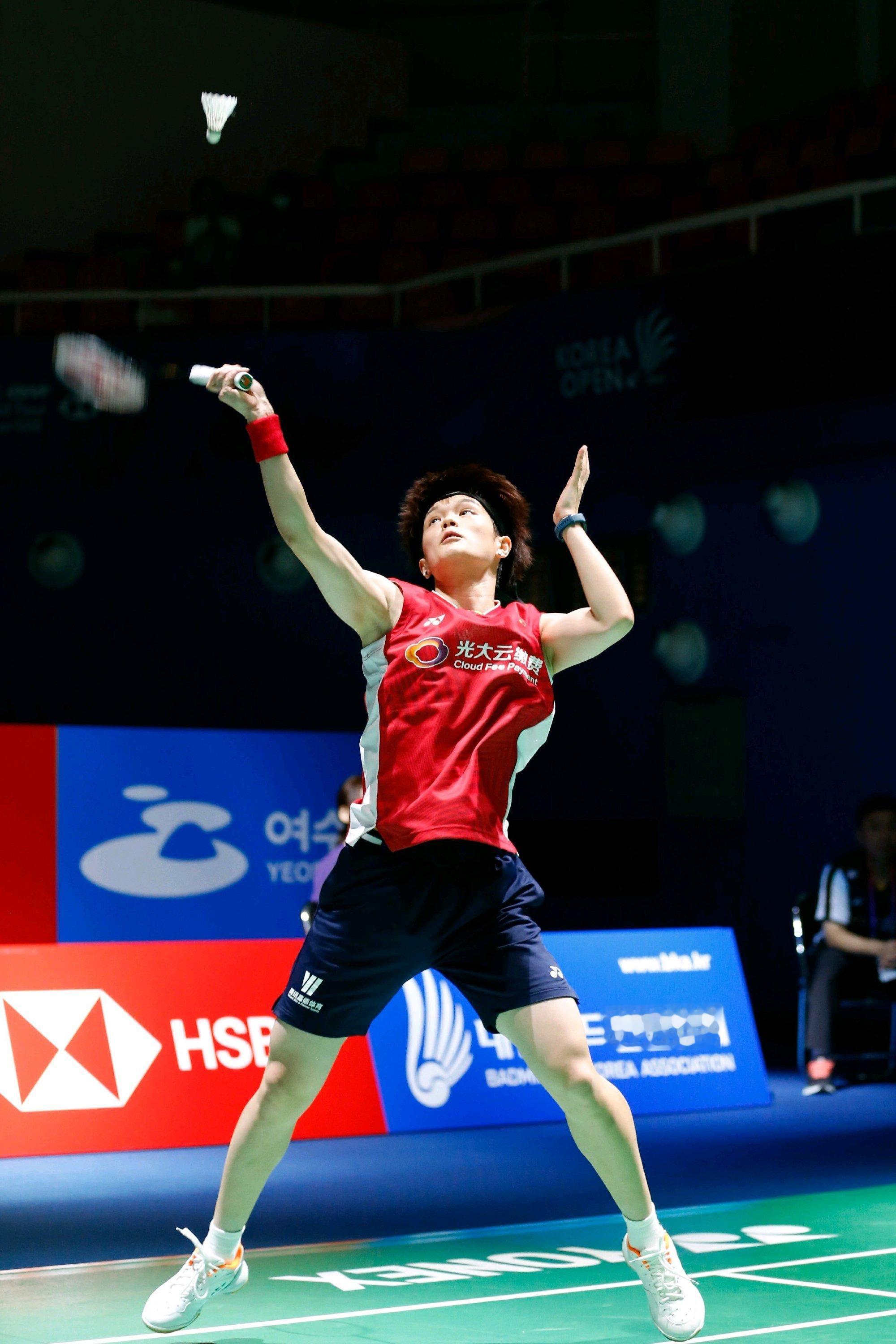 【女团小组赛：中国🇨🇳2-1🇮🇳印度】1、韩悦 17-21、15-21 