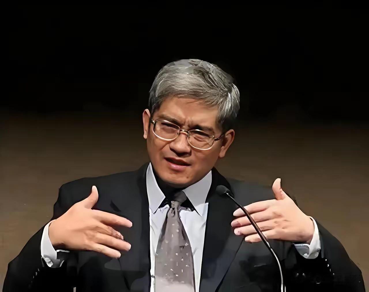 看到郎闲平的一个视频，也是谈关于要不要取消英语在中国主科地位的问题的。

我知道