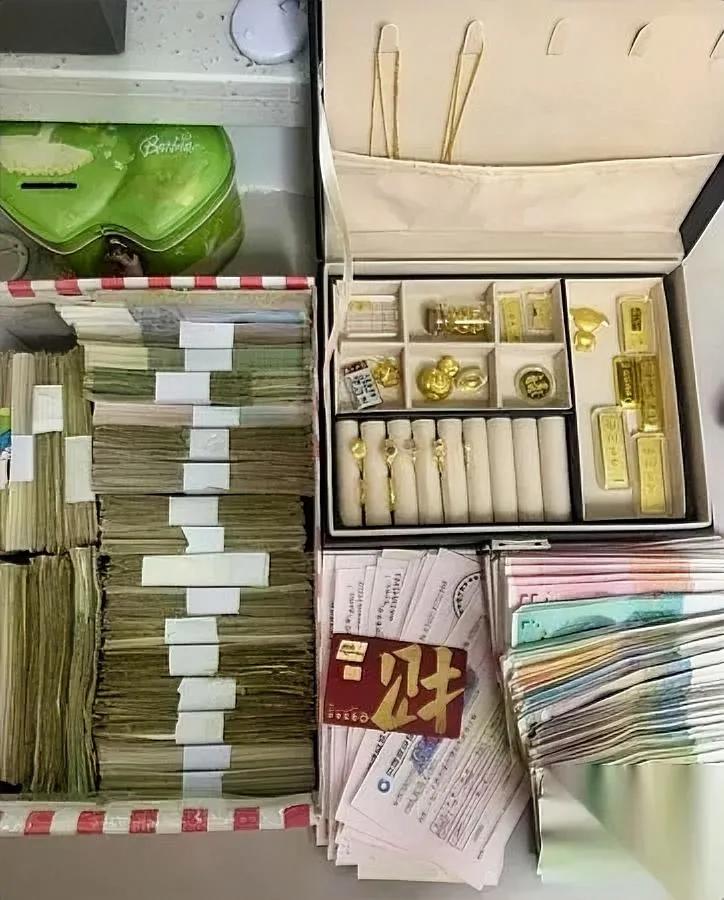 你算过吗？

月薪3000和1万2

一年差出10万8。

别觉得“钱的差距”是