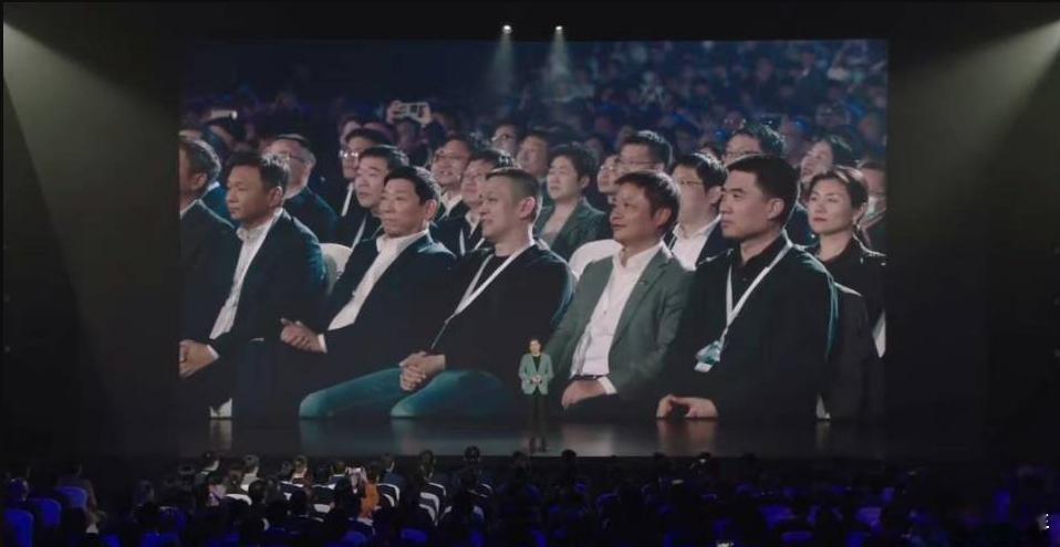 两年前3月28日小米SU7首秀，直接成了车圈春晚，新势力大佬齐聚、老牌车企助阵，