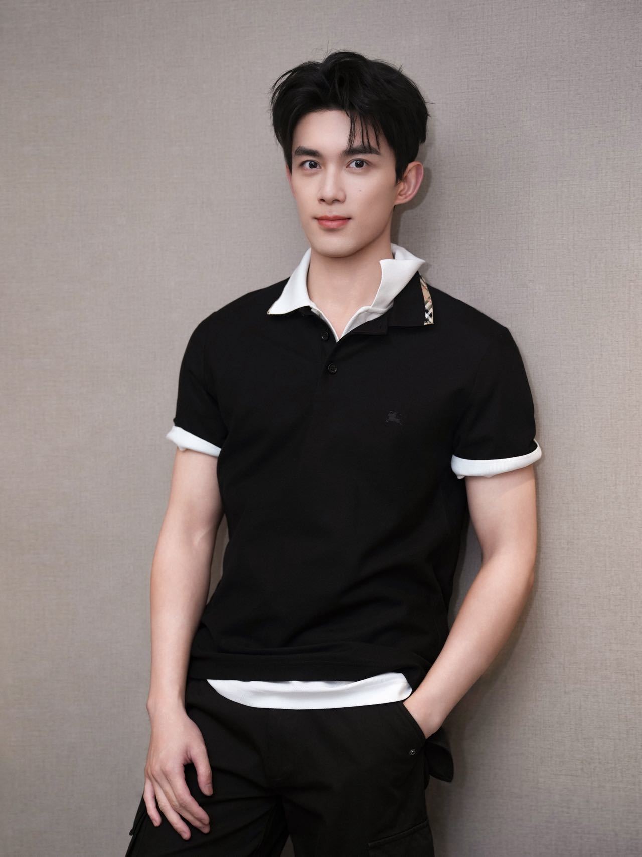 Burberry2026仲夏系列不得不说Burberry太懂夏天也太懂审美了！集