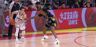 20分的考验再次光顾杜锋，不该对焦泊乔摇头，现在后悔轮休王少杰了吧？

焦泊乔传