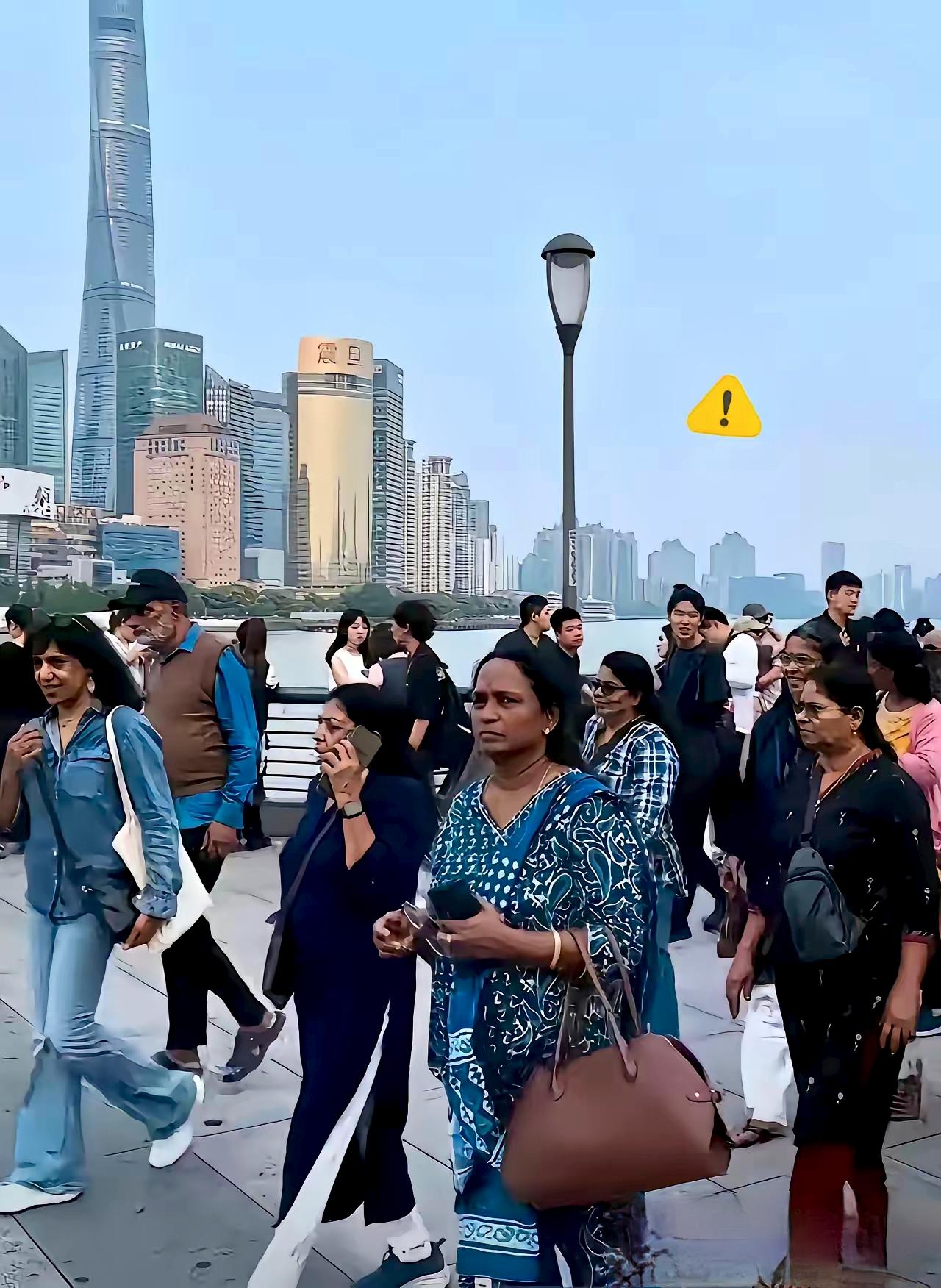 国家的大战略千万不要被贪官污吏给毁了，只要一提国际化，与国际接轨，有些所谓的精英