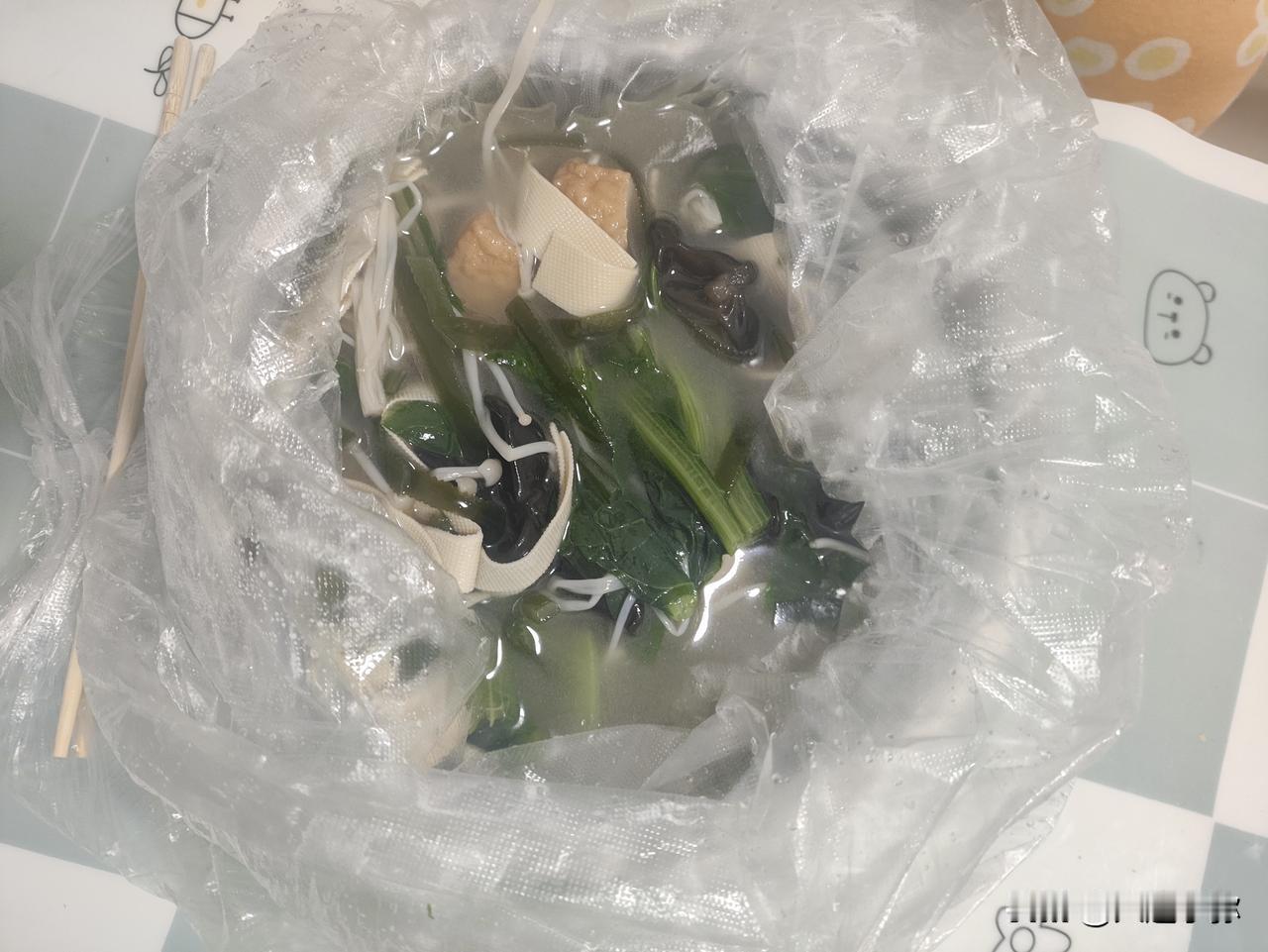 半夜卡点抢大众点评免费菜！二刷大连交大旁这家宝藏烧烤店
 
第二次打卡连锦记海鲜