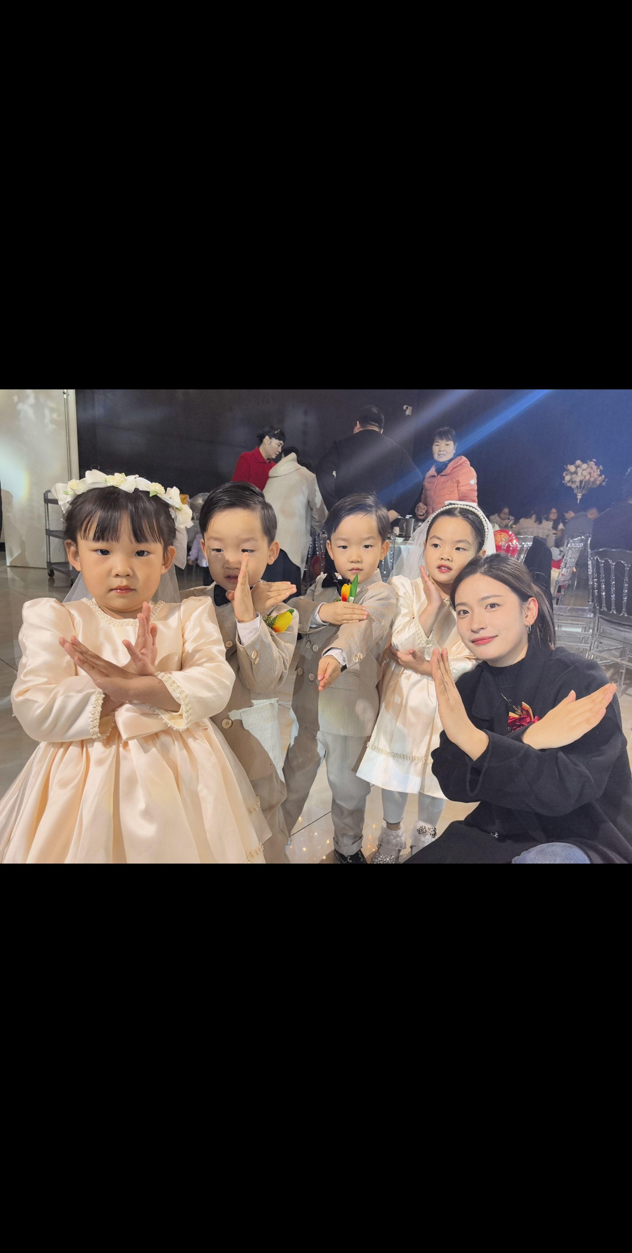 幸福满座 我们都在位