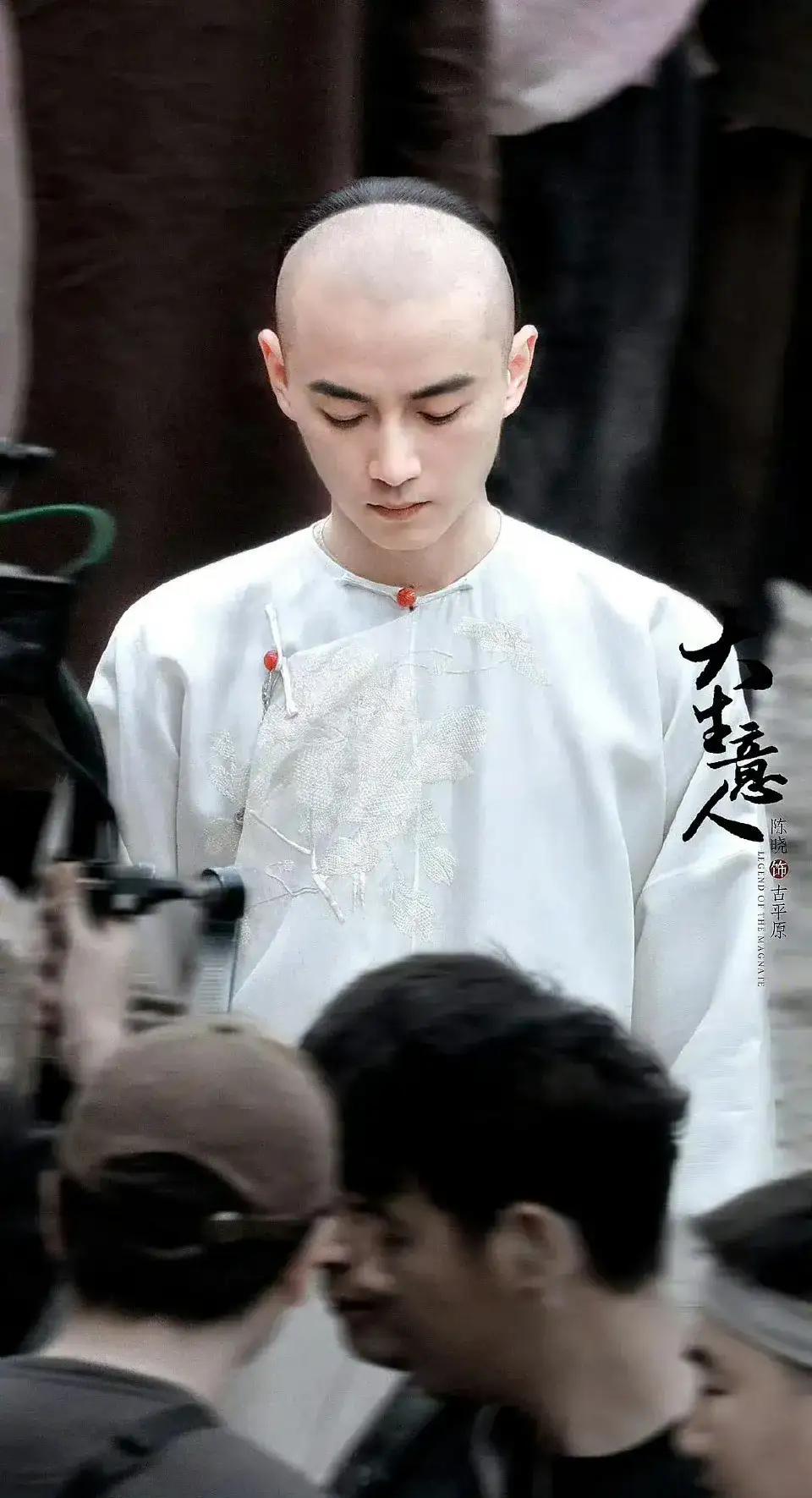陈晓新剧路透图，有点少年方世玉那个感觉诶[送花花] ​​​