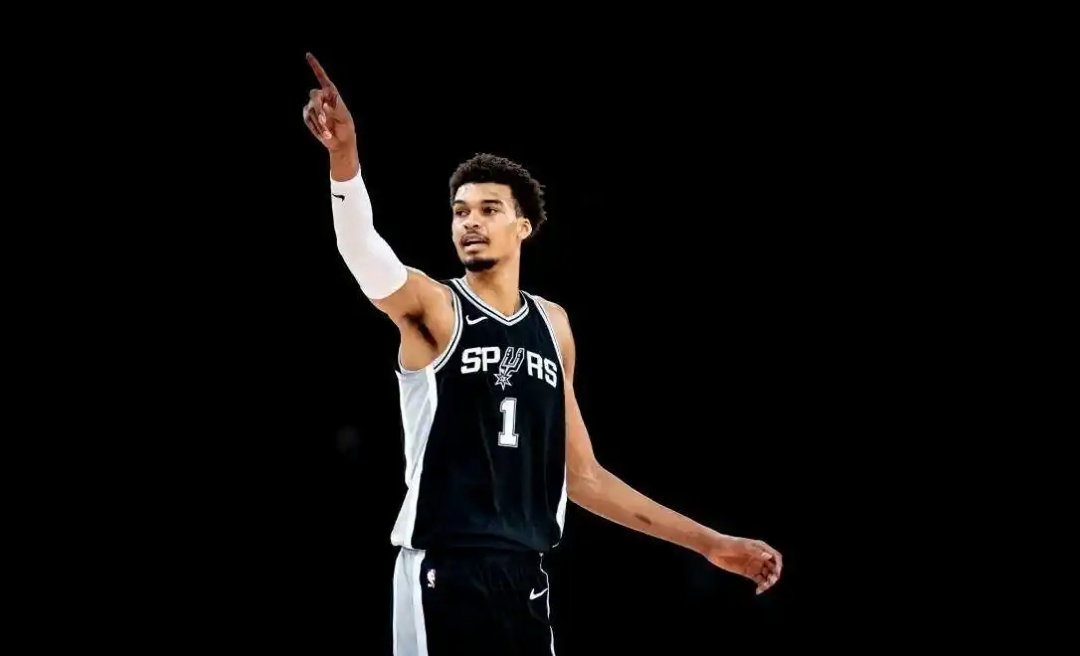 🔥西部格局尘埃落定！湖人九连胜稳坐第3，快船锁定附加赛，掘金将再战老对手火箭北