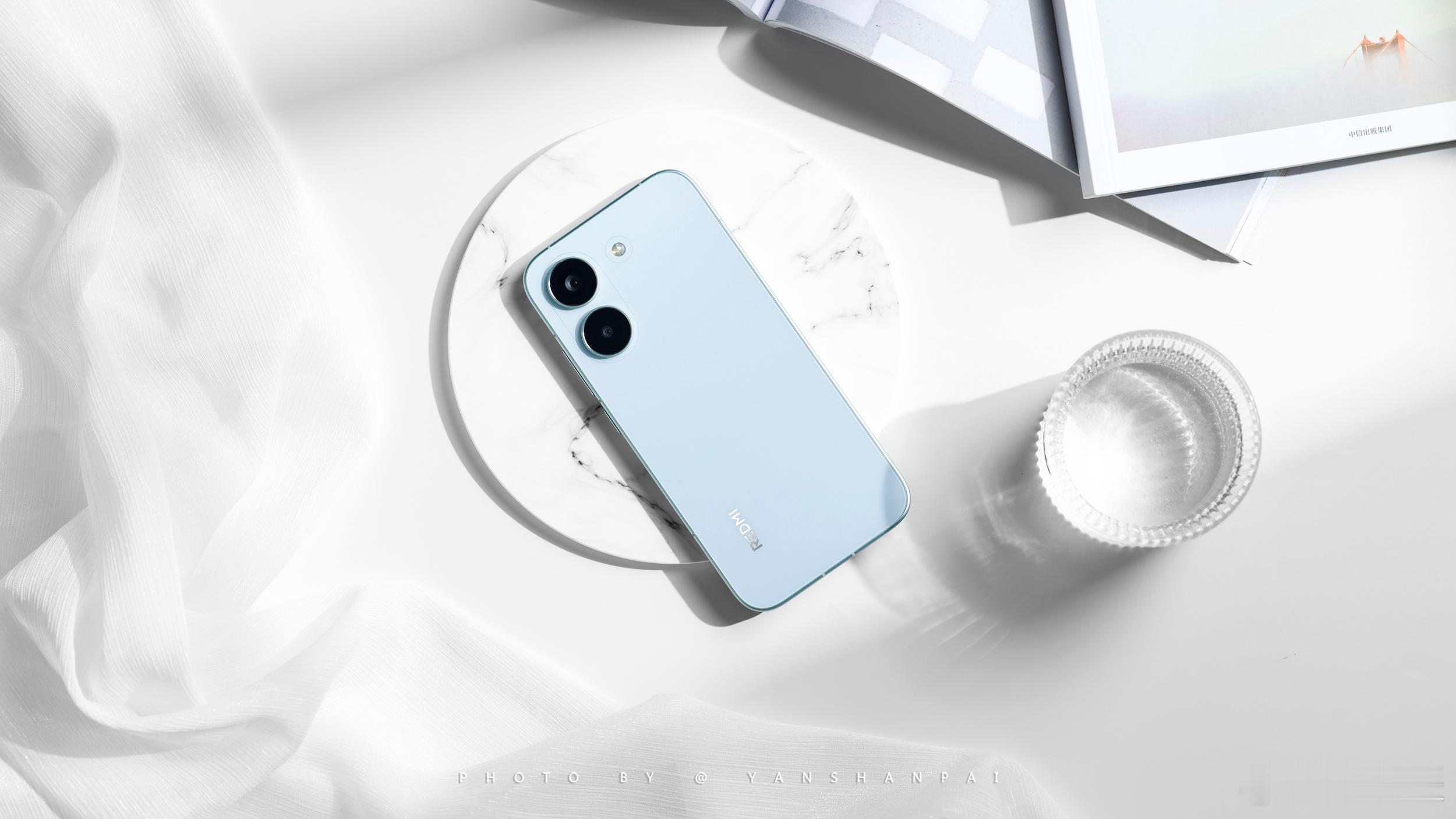 Turbo5首发测评REDMI Turbo 5也拿到了，分享一组实拍图赏。Tur