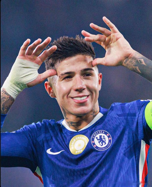 TNT：英超球队在欧冠联赛中对阵西甲球队的最近11场比赛中赢了10场🤯切尔西3