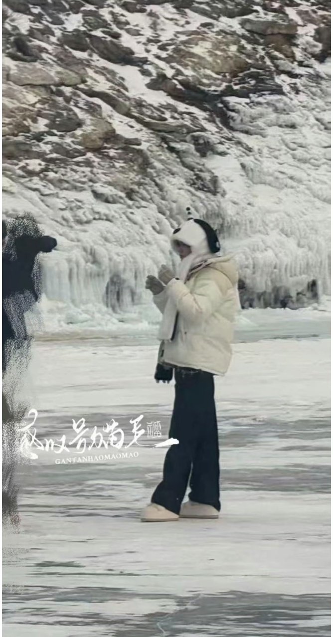 宋亚轩长腿北极兔宋亚轩小狗帽子 宋亚轩长腿北极兔真的好可爱啊 