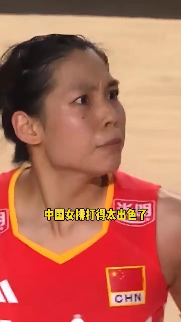 朱婷没退役，
庄宇珊该穿 2 号球衣吗？

庄宇珊穿上2号球衣
这事做的有点不地