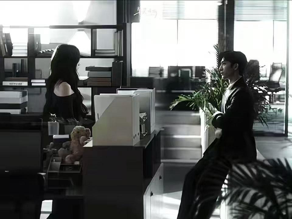 栾念尚之桃你俩没有微信吗 尚之桃拉黑栾念钉钉还能正常上班，这心理素质绝了。早春晴