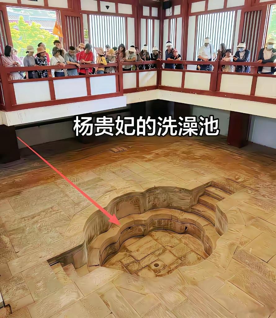 盛唐风月留存至今，一池温泉，装满世人万千想象。 