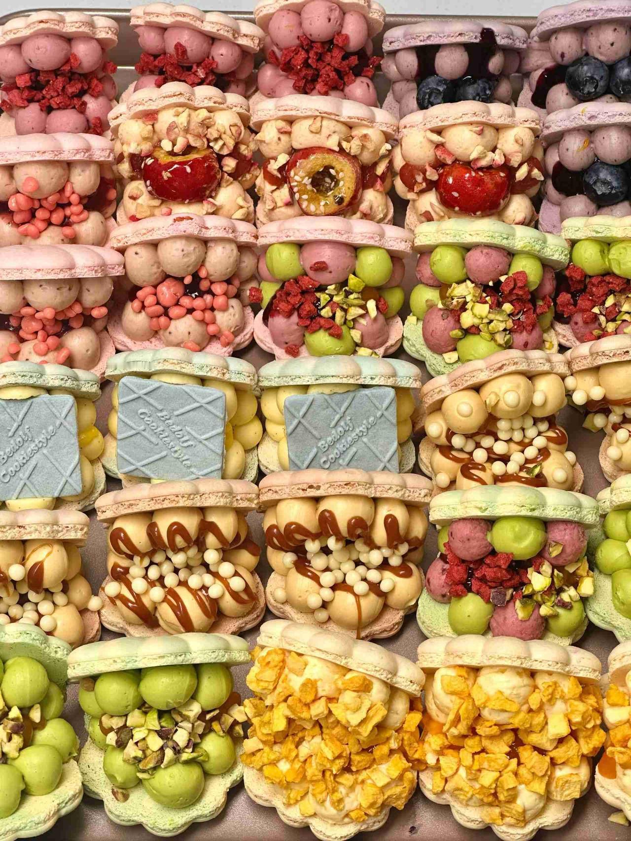 我的今日状态：😁轻松愉快
我这里的天气：🌤️多云
成功并非人生的唯一刻度，犯