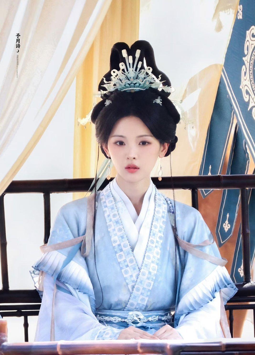 刺棠女主换杨超越了，听说捡漏的容易爆。 ​​​