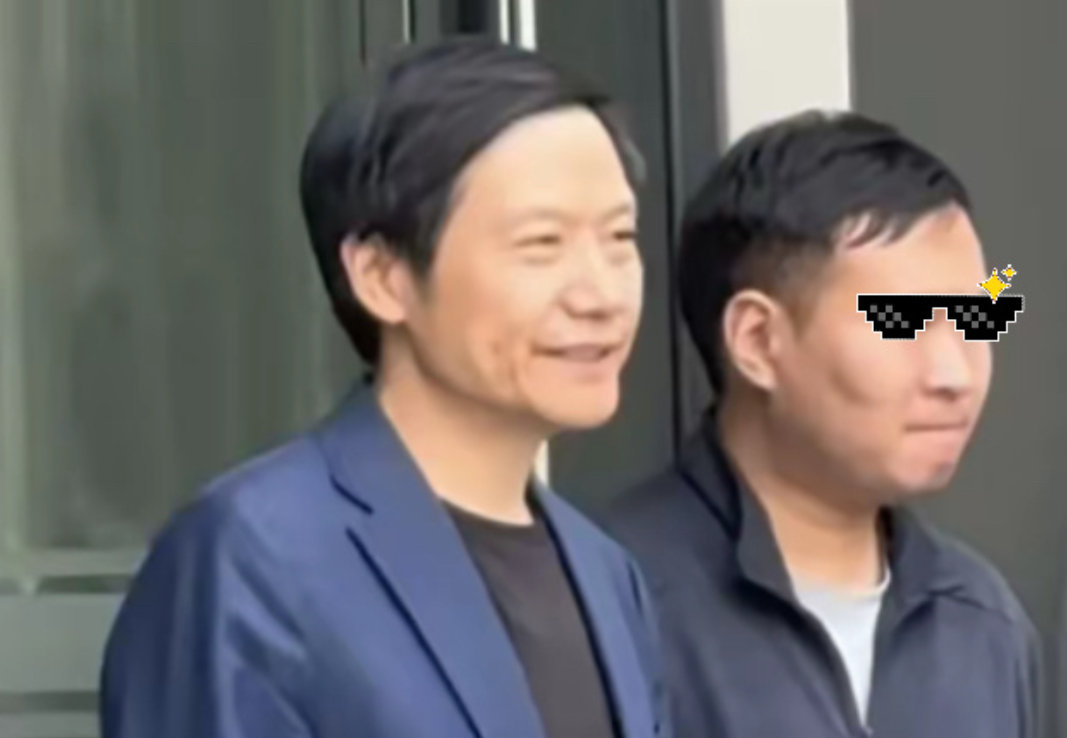 雷军近照略显憔悴，但仍面带微笑[心] ​​​