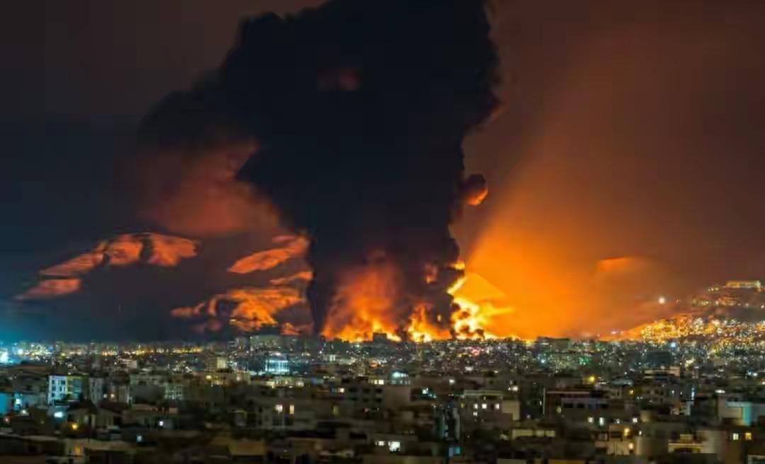 伊朗有救了？真主党支援已到，敌国卫星地面站被炸，朝鲜也有动作